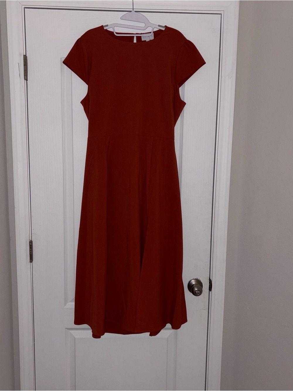 Classic Short-Sleeve Midi Dress in coral Size XL Cut out Back